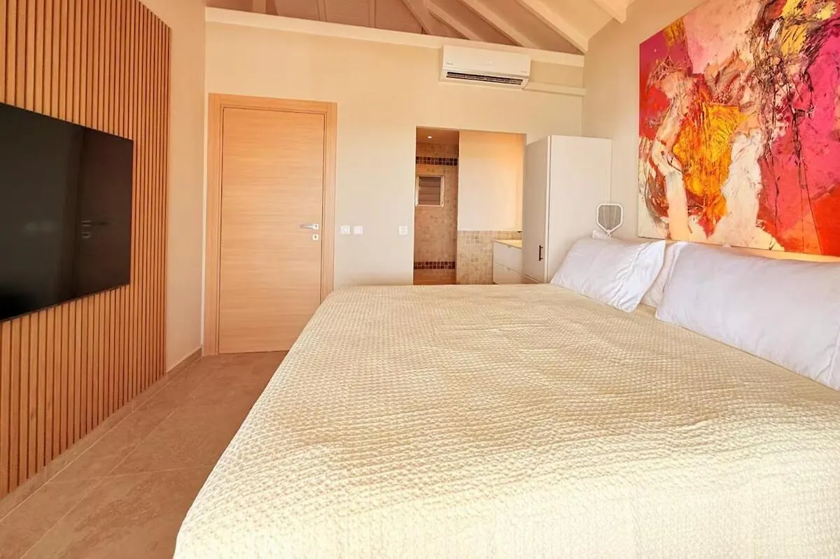 Villa 3 Chambres Renovee, Piscine Et Vue Mer Exceptionnelle La Savane