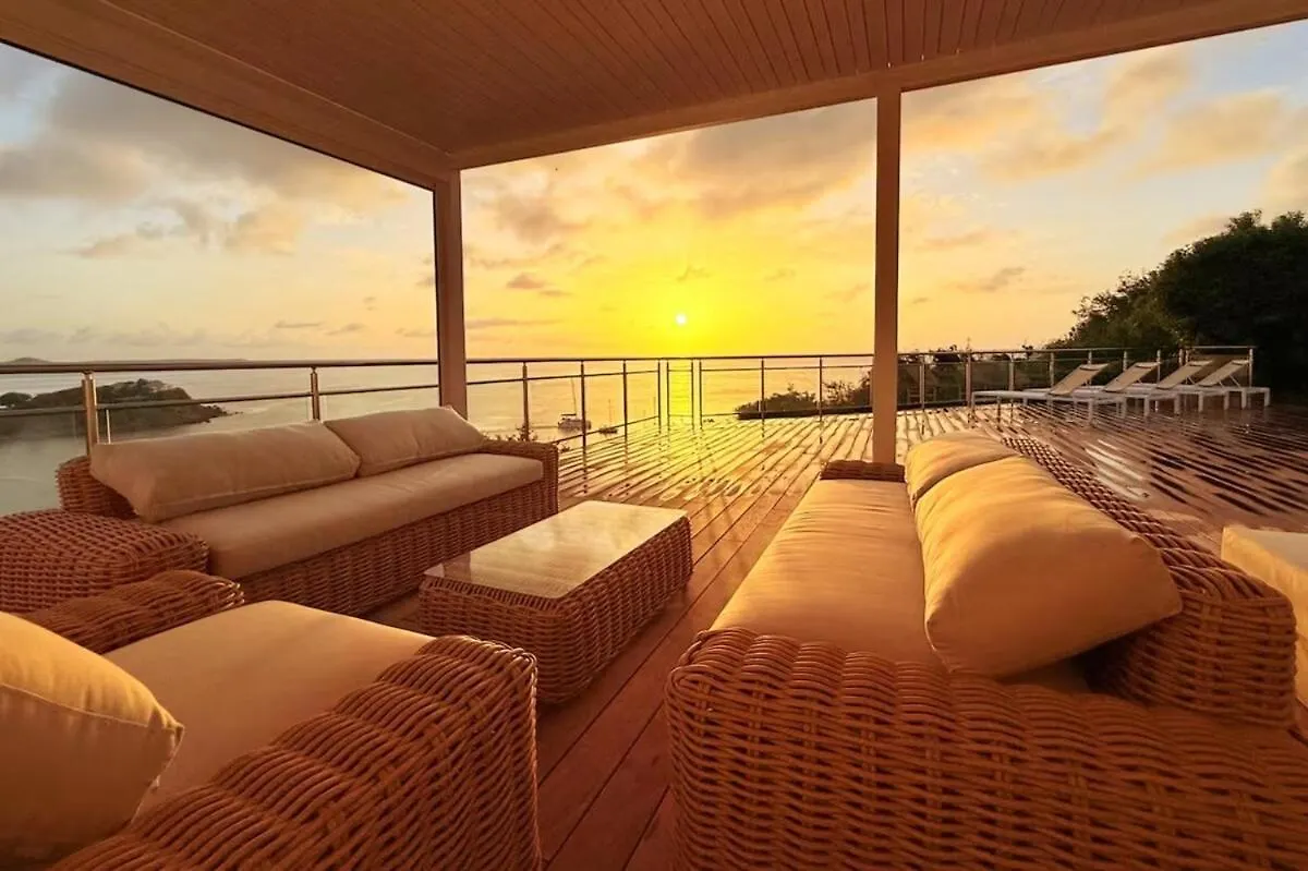Villa 3 Chambres Renovee, Piscine Et Vue Mer Exceptionnelle La Savane Sint Maarten