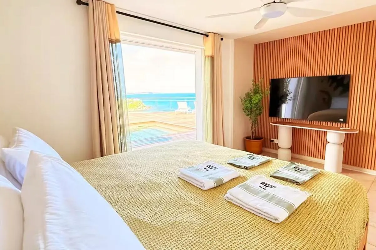 Villa 3 Chambres Renovee, Piscine Et Vue Mer Exceptionnelle La Savane 0*,