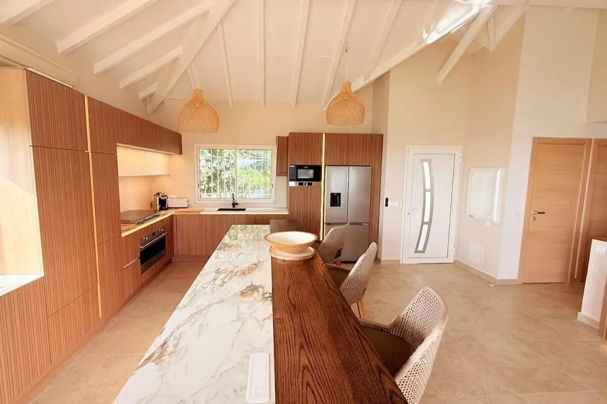 Villa 3 Chambres Renovee, Piscine Et Vue Mer Exceptionnelle La Savane Sint Maarten